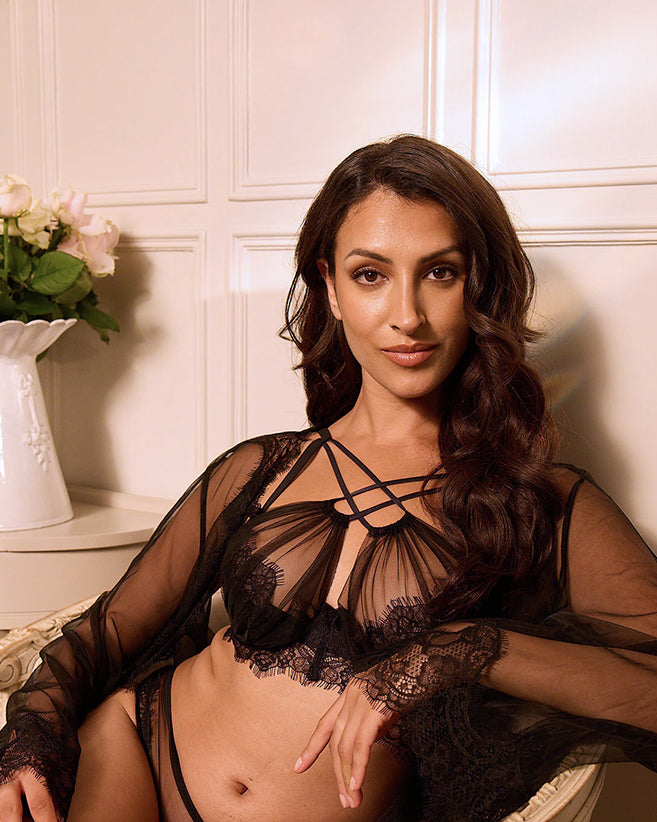Noir Allure Bra Set with Robe